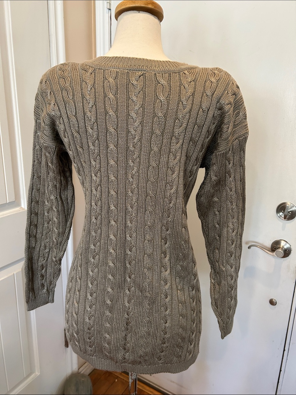 Preview Cable Sweater - Picture 3 of 6